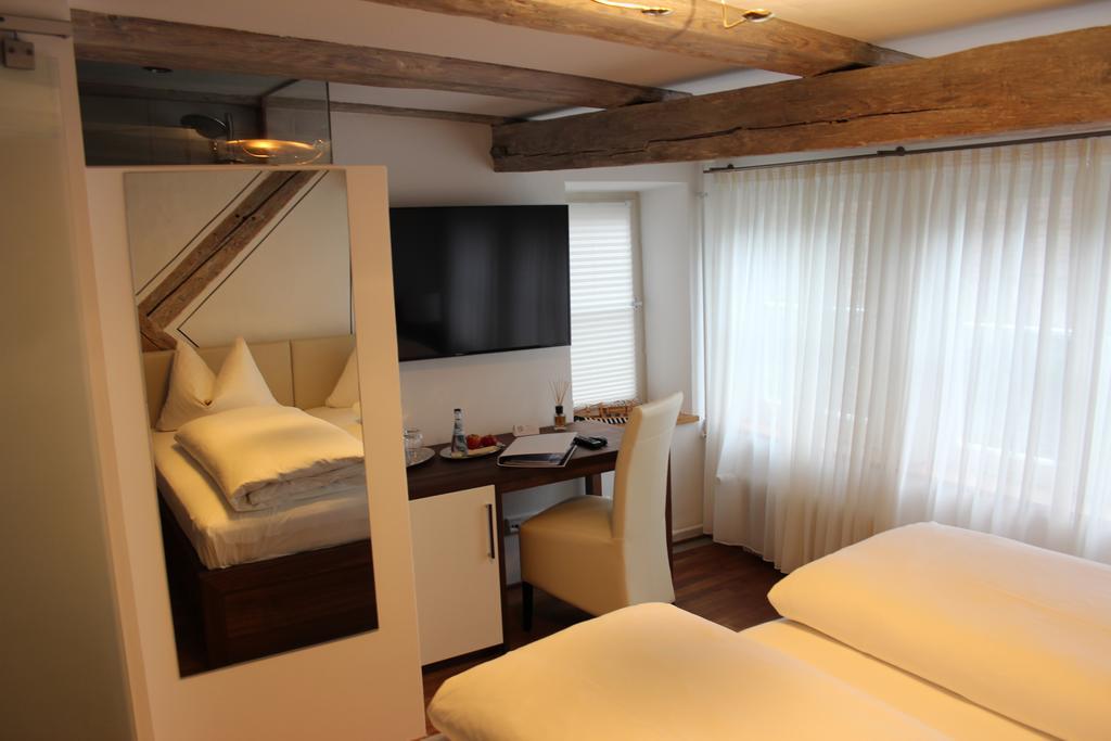 Hotel Schmales Haus أولم الغرفة الصورة