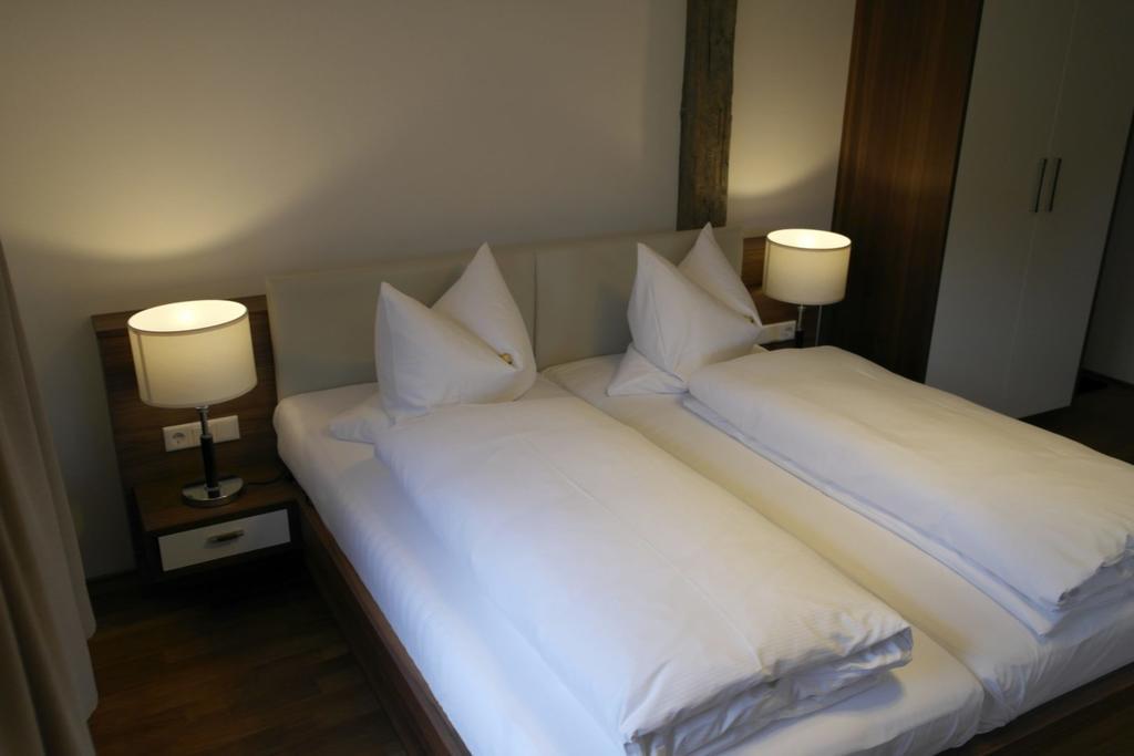 Hotel Schmales Haus أولم الغرفة الصورة