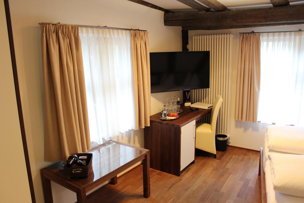 Hotel Schmales Haus أولم الغرفة الصورة