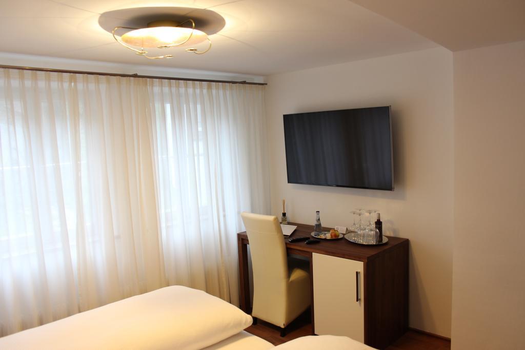 Hotel Schmales Haus أولم الغرفة الصورة