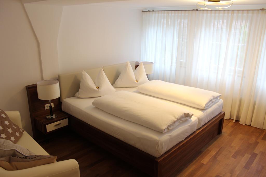 Hotel Schmales Haus أولم الغرفة الصورة