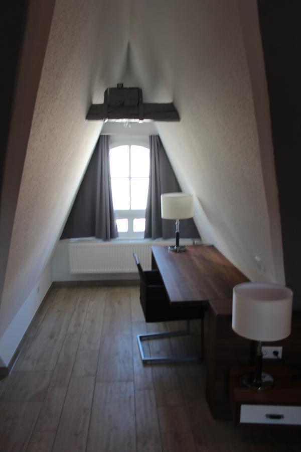 Hotel Schmales Haus أولم المظهر الخارجي الصورة